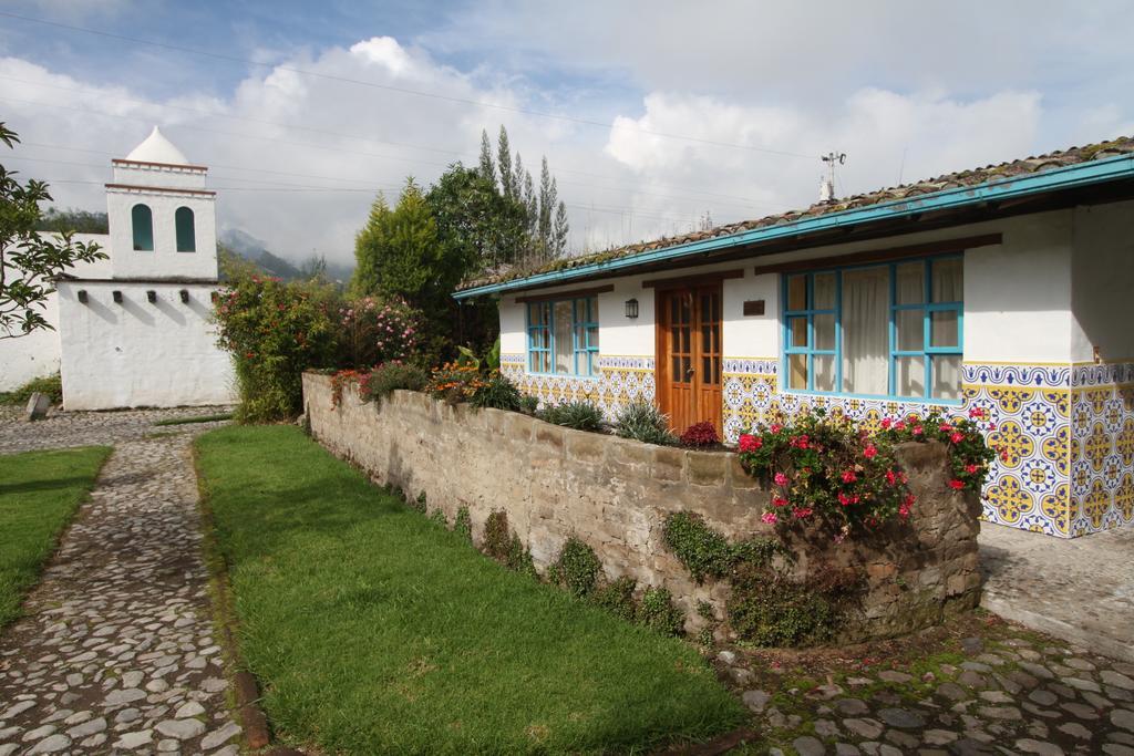 Las Palmeras Inn Otavalo Exteriér fotografie
